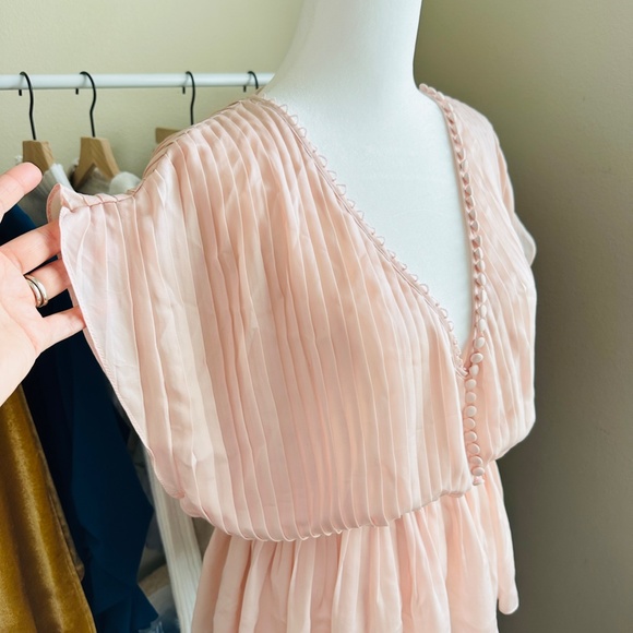 Elizabeth and James | Pale Pink Peplum pleated blouse vintage sz XS - Picture 3 of 16